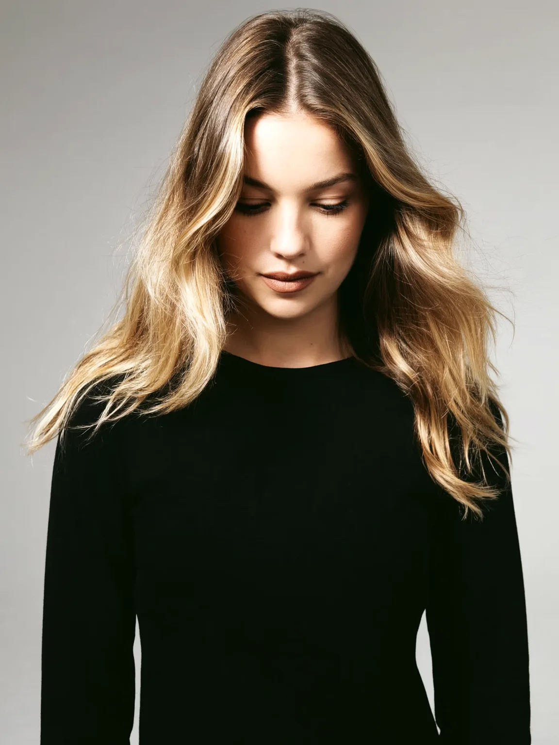 sandy blonde with subtle highlights long layers